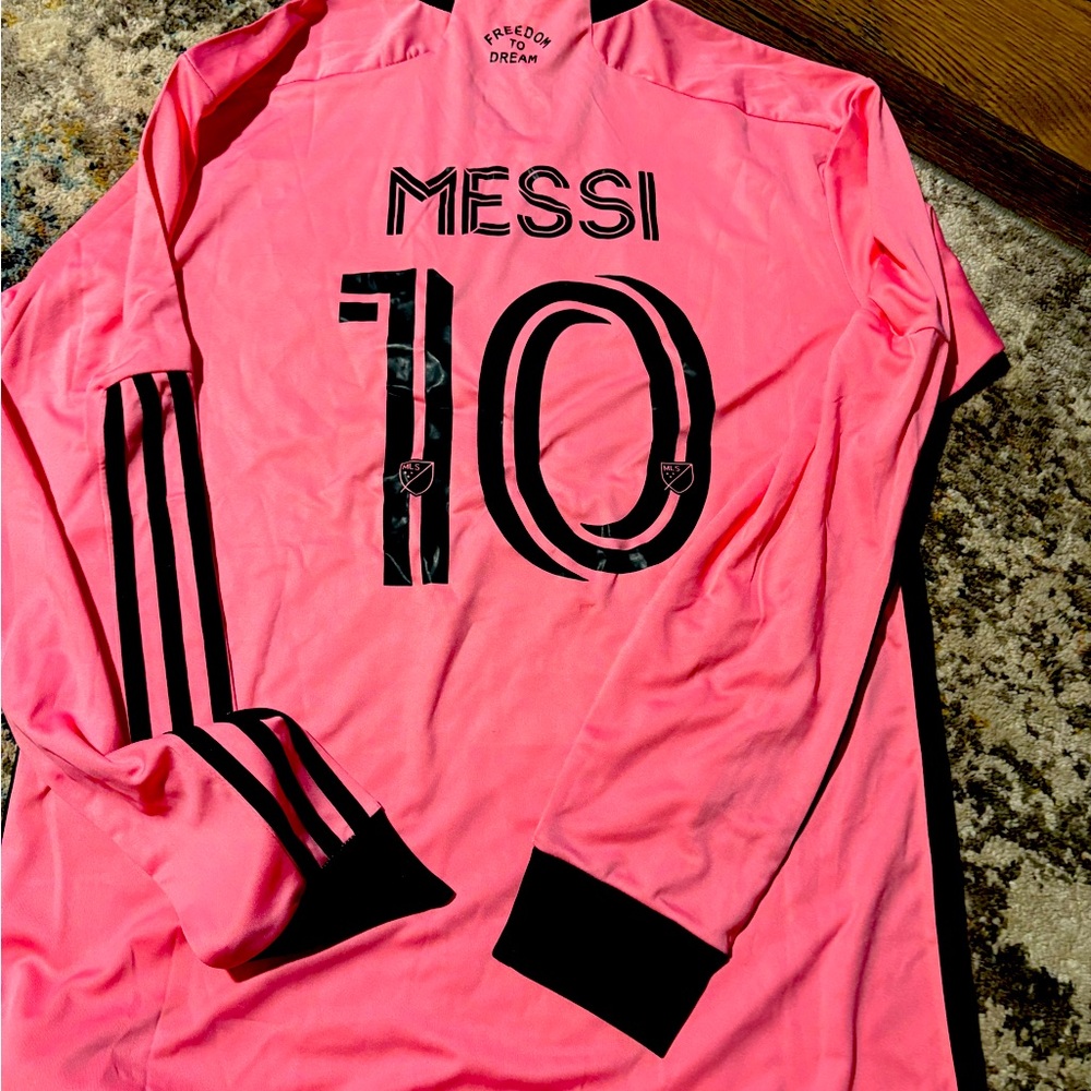 Brand new long sleeve Messi FC Miami Long sleeve jersey - Pink
